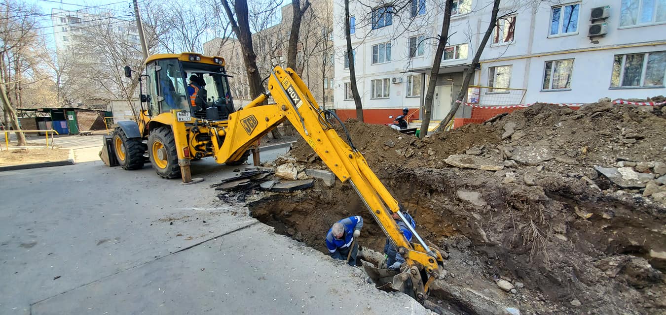 Работы по замене теплосети завершили во дворе на Большой Черкизовской