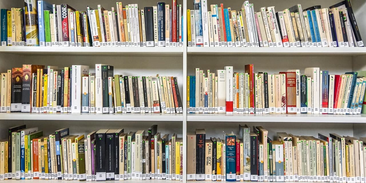Литературный критик проведет презентацию своей новой книги в Библиотеке для молодежи